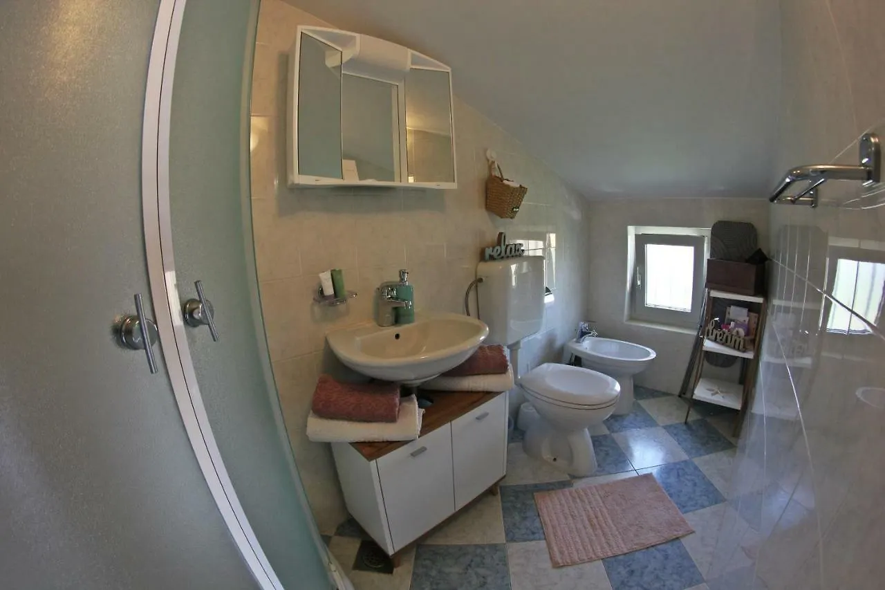 **** Pensionat Room And Apartment Doris Lovrečica Kroatien